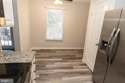 Entry Way - 2109 Commodore Ct, Odenton, MD 21113 photo 6 of 11