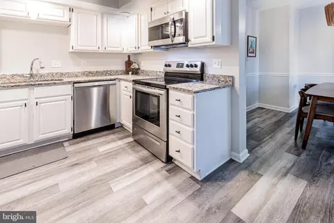 Kitchen - 2109 Commodore Ct, Odenton, MD 21113 photo 3 of 3