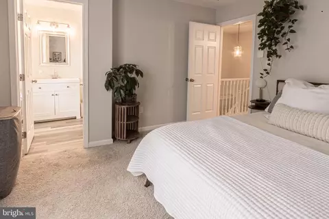 Bedroom - 2109 Commodore Ct, Odenton, MD 21113 photo 4 of 8