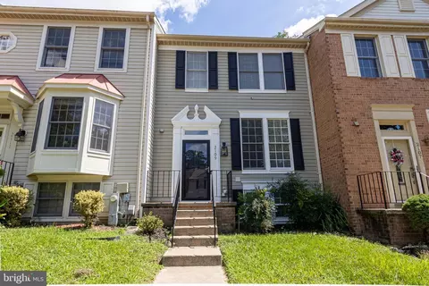 Exterior - 2109 Commodore Ct, Odenton, MD 21113 photo 4 of 9