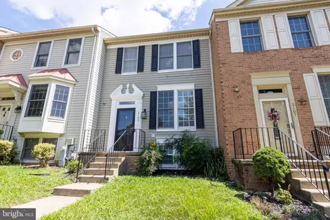 Exterior - 2109 Commodore Ct, Odenton, MD 21113 photo 5 of 9