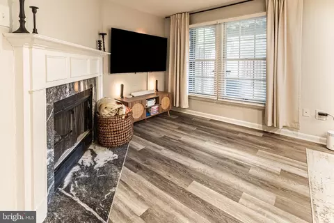 Living - 2109 Commodore Ct, Odenton, MD 21113 photo 4 of 4