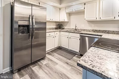 Kitchen - 2109 Commodore Ct, Odenton, MD 21113 photo 2 of 3
