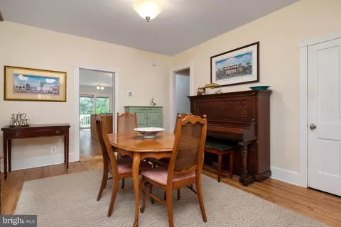 Dining - 412 Third St, Annapolis, MD 21403 photo 1 of 2