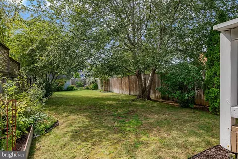 Exterior - 412 Third St, Annapolis, MD 21403 photo 8 of 9