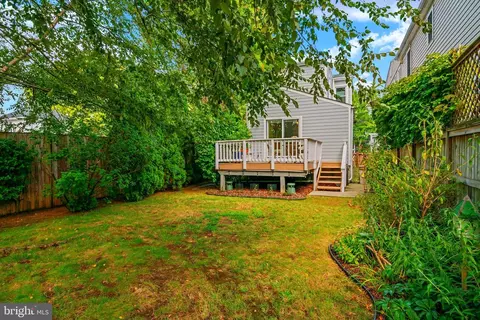 Exterior - 412 Third St, Annapolis, MD 21403 photo 7 of 9