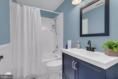 Bath - 1197 Carrs Rd, Annapolis, MD 21409 photo 2 of 2