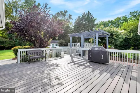 Exterior - 1197 Carrs Rd, Annapolis, MD 21409 photo 12 of 13