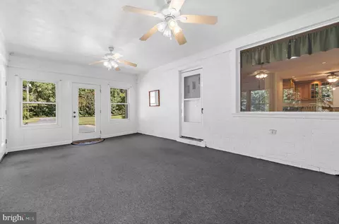 Exterior - 577 Brock Bridge Rd, Laurel, MD 20724 photo 5 of 8