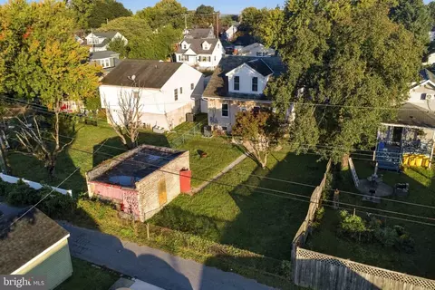 View/Area - 405 Doris Ave, Brooklyn, MD 21225 photo 3 of 4