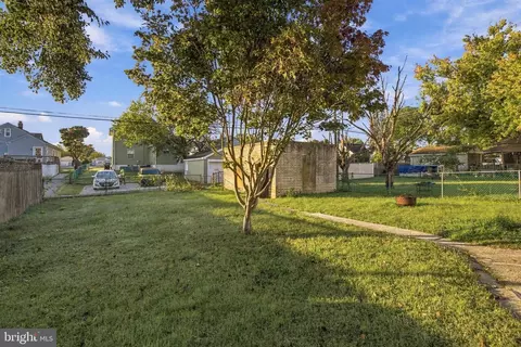Exterior - 405 Doris Ave, Brooklyn, MD 21225 photo 2 of 3