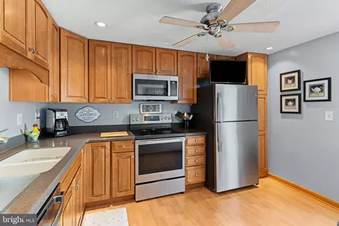 Kitchen - 3604 Chadwick Ct, Pasadena, MD 21122 photo 1 of 4