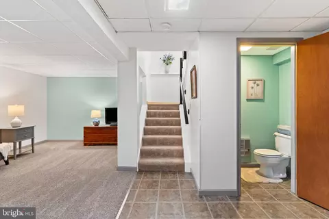 Entry Way - 3604 Chadwick Ct, Pasadena, MD 21122 photo 3 of 3