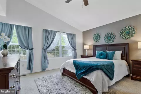 Bedroom - 3602 2nd Ave, Edgewater, MD 21037 photo 1 of 4