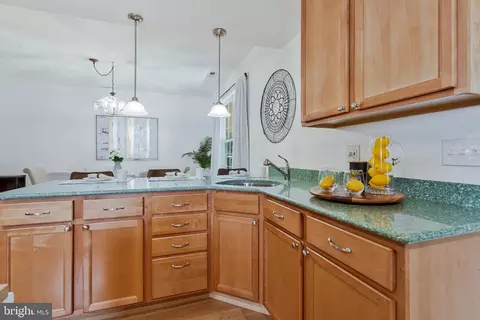 Kitchen - 3602 2nd Ave, Edgewater, MD 21037 photo 4 of 5