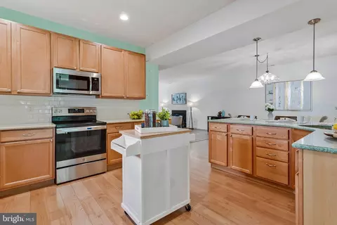 Kitchen - 3602 2nd Ave, Edgewater, MD 21037 photo 2 of 5