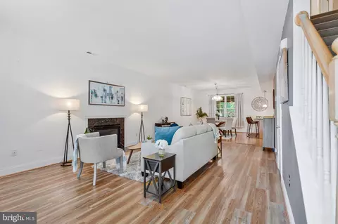 Entry Way - 3602 2nd Ave, Edgewater, MD 21037 photo 1 of 3