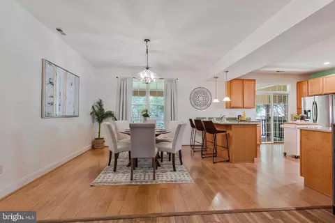 Dining - 3602 2nd Ave, Edgewater, MD 21037 photo 1 of 2