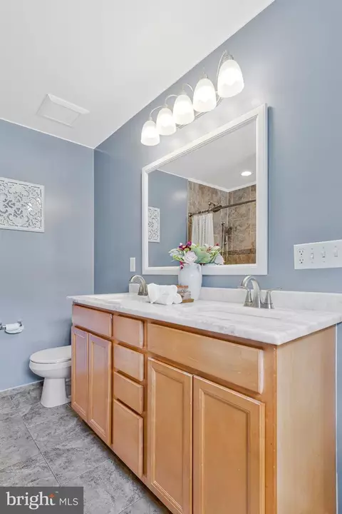 Bath - 3602 2nd Ave, Edgewater, MD 21037 photo 4 of 8