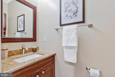 Bath - 3602 2nd Ave, Edgewater, MD 21037 photo 8 of 8