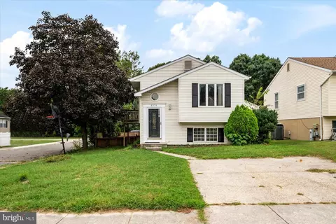 Exterior - 8074 Mayer Ave, Pasadena, MD 21122 photo 5 of 5