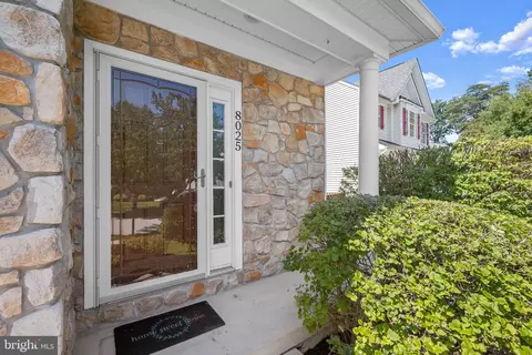 8025 Flora Ln, Pasadena, MD 21122 photo 3