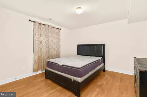 Bedroom - 909 8th St, Pasadena, MD 21122 photo 2 of 11