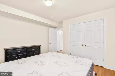 Bedroom - 909 8th St, Pasadena, MD 21122 photo 3 of 11