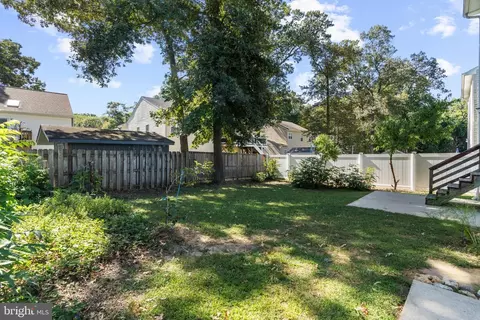 Exterior - 909 8th St, Pasadena, MD 21122 photo 7 of 10