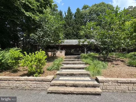 Exterior - 176 Cardamon Dr, Edgewater, MD 21037 photo 11 of 15
