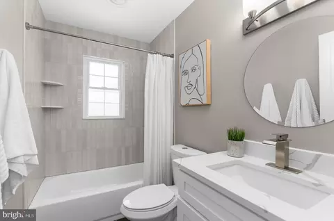 Bath - 176 Cardamon Dr, Edgewater, MD 21037 photo 3 of 5