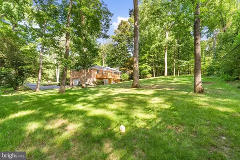 Exterior - 176 Cardamon Dr, Edgewater, MD 21037 photo 7 of 15