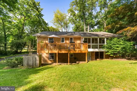 Exterior - 176 Cardamon Dr, Edgewater, MD 21037 photo 6 of 15