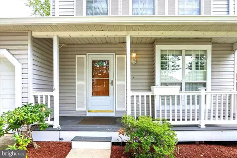 Exterior - 7907 Leeds Dr, Pasadena, MD 21122 photo 2 of 10