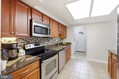 Kitchen - 1667 Walleye Dr, Crofton, MD 21114 photo 2 of 2