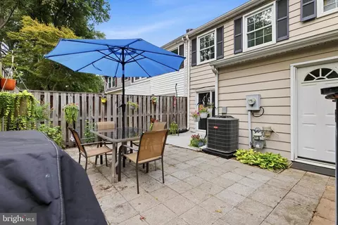Exterior - 1667 Walleye Dr, Crofton, MD 21114 photo 5 of 10