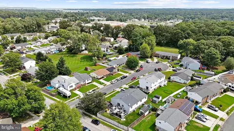 View/Area - 1087 Fitz Ct, Pasadena, MD 21122 photo 2 of 16