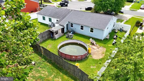 View/Area - 1087 Fitz Ct, Pasadena, MD 21122 photo 4 of 16
