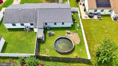 View/Area - 1087 Fitz Ct, Pasadena, MD 21122 photo 3 of 16