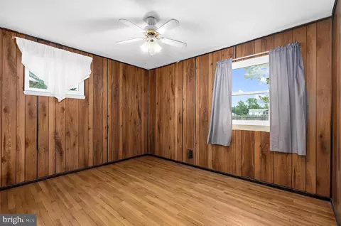 Bedroom - 1087 Fitz Ct, Pasadena, MD 21122 photo 1 of 6