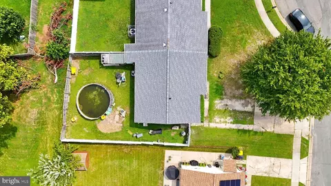 View/Area - 1087 Fitz Ct, Pasadena, MD 21122 photo 6 of 16