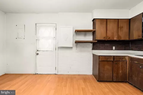 Entry Way - 1087 Fitz Ct, Pasadena, MD 21122 photo 1 of 1
