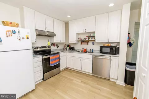 Kitchen - 1920 Potomac Rd, Edgewater, MD 21037 photo 2 of 2