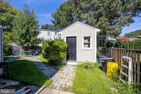 Exterior - 1920 Potomac Rd, Edgewater, MD 21037 photo 7 of 13