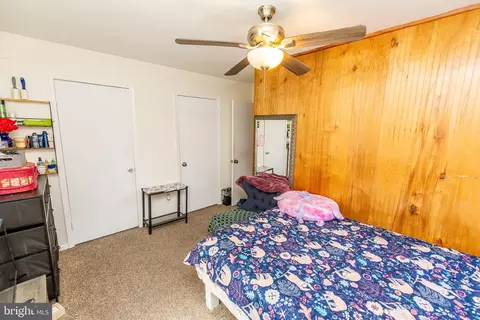 Bedroom - 1920 Potomac Rd, Edgewater, MD 21037 photo 7 of 7
