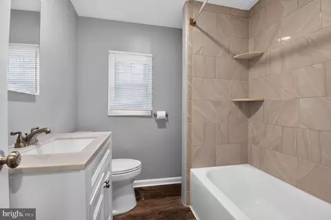 Entry Way - 1727 Forestville Rd, Edgewater, MD 21037 photo 8 of 8