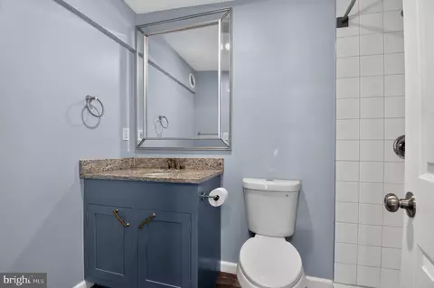 Bath - 1727 Forestville Rd, Edgewater, MD 21037 photo 1 of 3