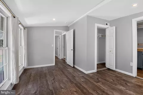 Entry Way - 1727 Forestville Rd, Edgewater, MD 21037 photo 7 of 8