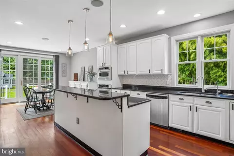 Kitchen - 1024 Old Turkey Point Rd, Edgewater, MD 21037 photo 5 of 6