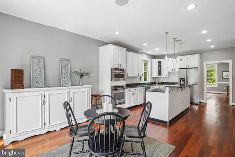 Kitchen - 1024 Old Turkey Point Rd, Edgewater, MD 21037 photo 4 of 6